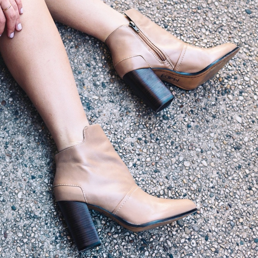 M4DE Tan Leather Ankle Stacked Block Heel Pointed Toe Asymmetric Booties Size 9